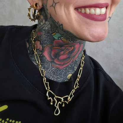 FLUID PIN NECKLACE
