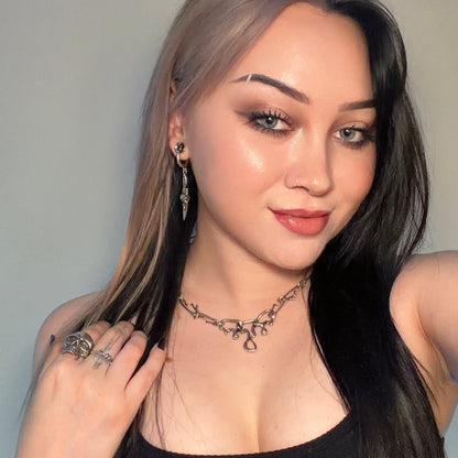FLUID PIN NECKLACE