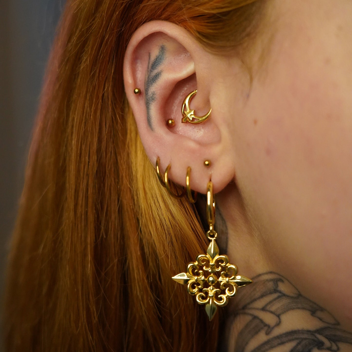 FLEUR-DE-LIS ELEGANCE EARRINGS