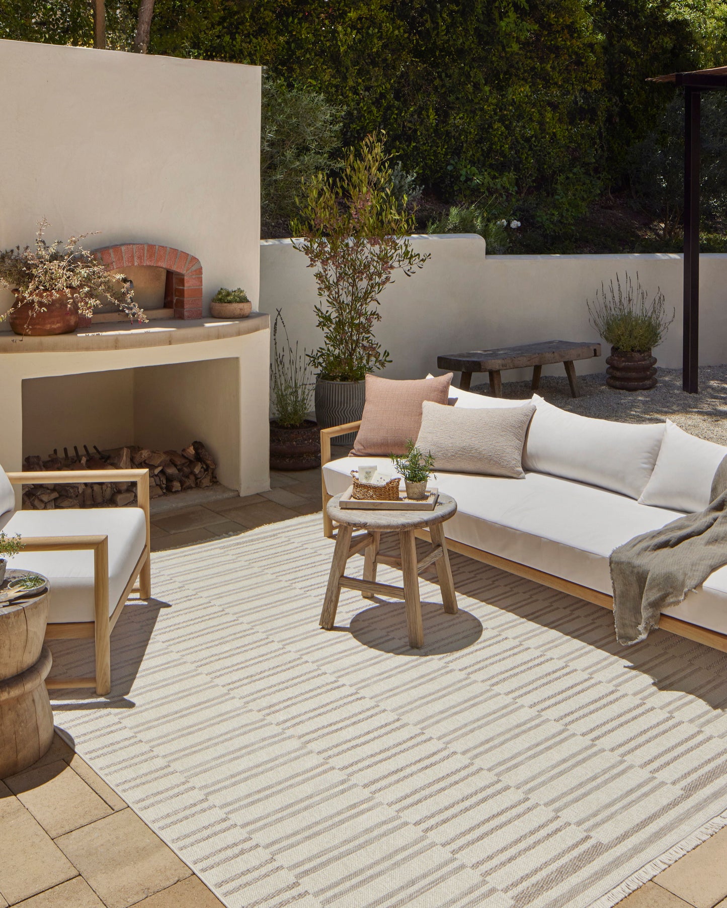 Amber Lewis x Loloi Malibu Ivory / Dove Rug No. 03