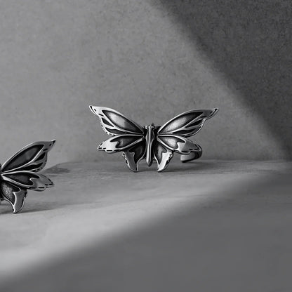 ETERNAL MOTH RINGS