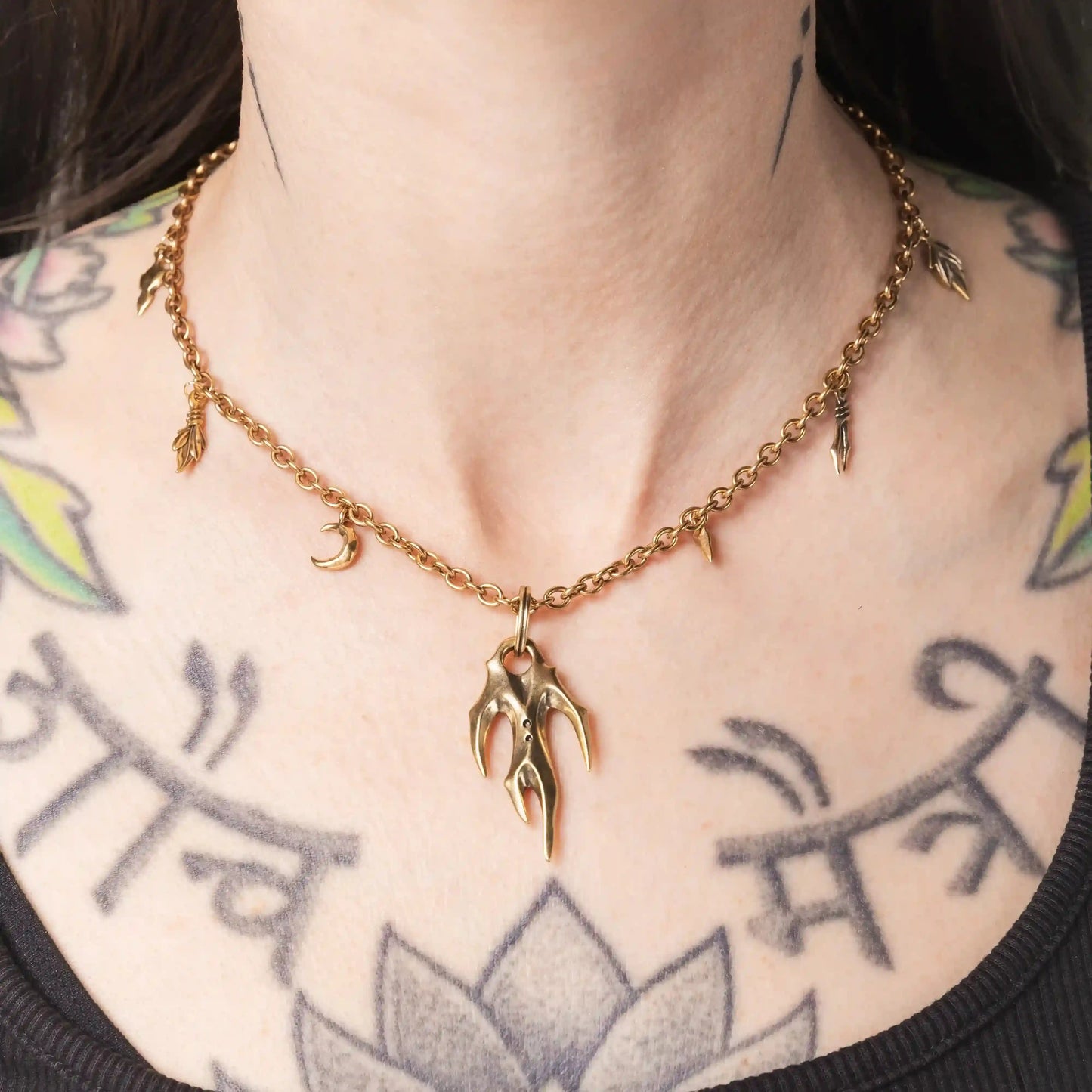 FERAL HUSK NECKLACE