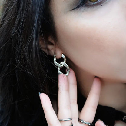 ETERNAL LINK EARRINGS